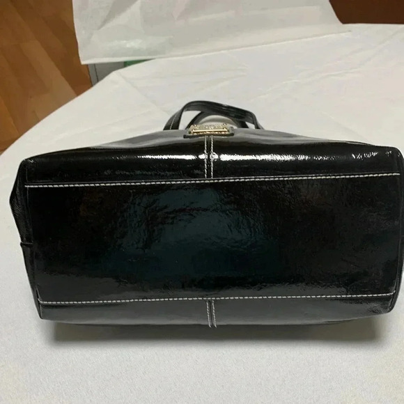 DOONY & BOURKE Patent Leather Purse/Crossbody.No cracking or peeling. STUNNING❣️ - Picture 4 of 8